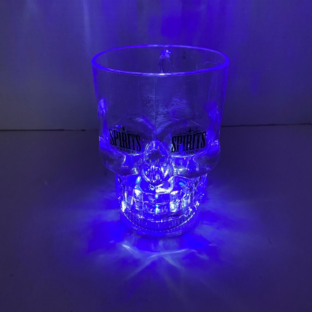 Spirits of Bourbon LED Flicker Blue Light-Up Skull Mug Battery‎ Halloween READ